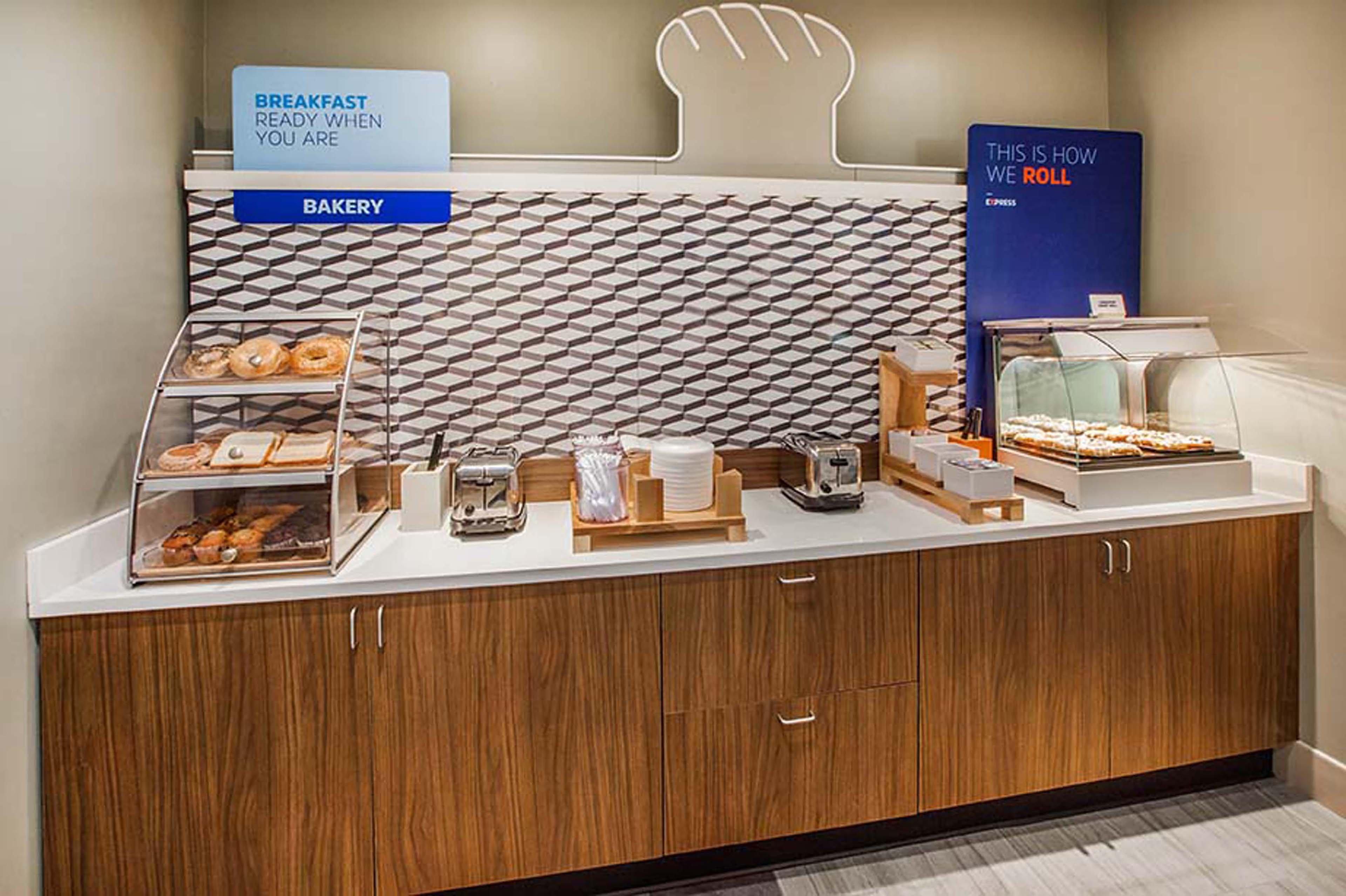 Holiday Inn Express Hotel & Suites Louisville East By Ihg Kültér fotó