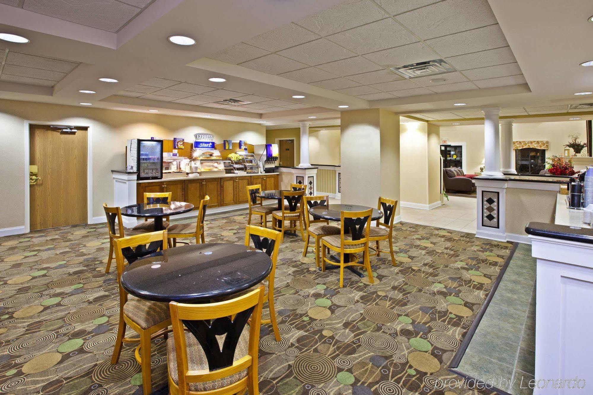 Holiday Inn Express Hotel & Suites Louisville East By Ihg Kültér fotó